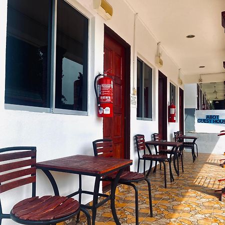 Abot Guest House Kuala Tahan Exterior photo
