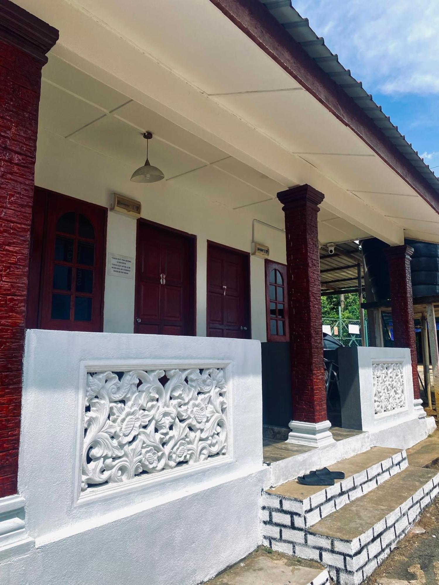 Abot Guest House Kuala Tahan Exterior photo