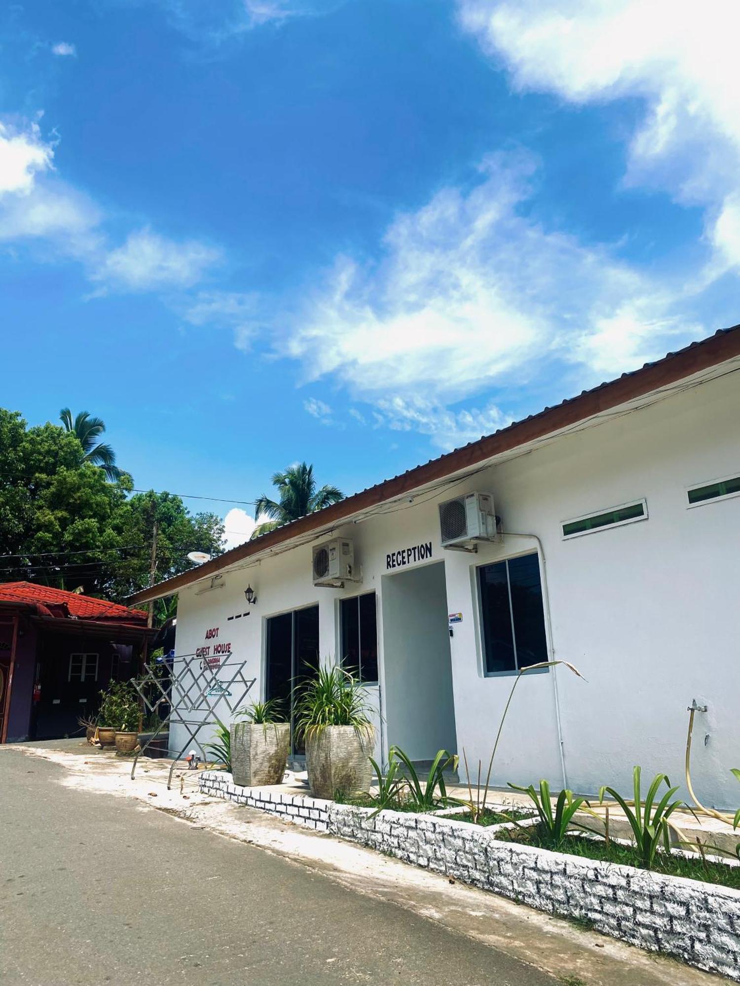 Abot Guest House Kuala Tahan Exterior photo